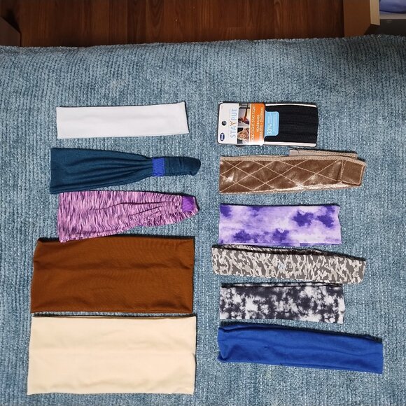 various Woman's headbands - Picture 1 of 7